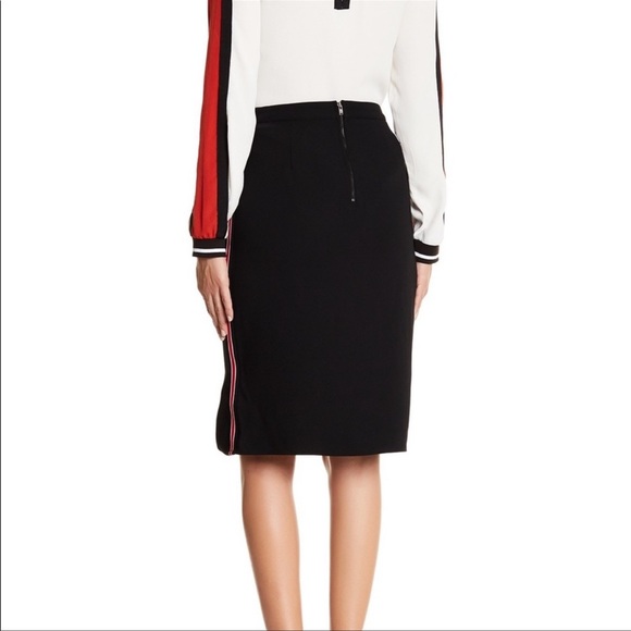 Ro&De pencil skirt with pockets . Center front slit. M - Picture 2 of 3